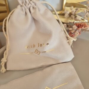 pochon à bijoux with love