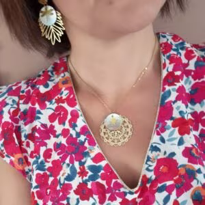 Collier dentelle nacrée