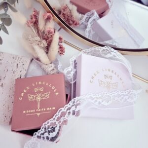 Box bijoux mensuelle avec abonnement Surprise "Trésors du Mois" 1 bijou