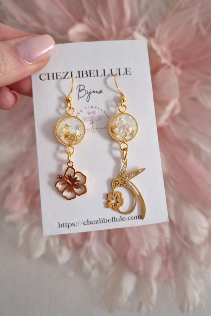 Chez libellule Bijoux Faits mains-Boucles d'oreilles colibri doré