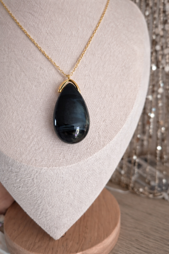 Chez libellule bijoux confectionne des bijoux uniques faits avec amour et passion