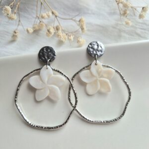 Chez libellule bijoux fait mains- boucles d'oreilles fleur de nacre