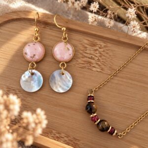 🌸 Parure Rosalita – Nacre, œil de tigre & cornaline